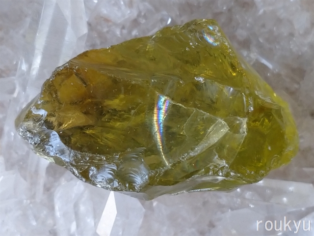 お値下げ　アンダラクリスタル　希少　グリーンアップル　インドネシア産　3267g お値下げ アンダラクリスタル 希少 グリーンアップル インドネシア産 3267g